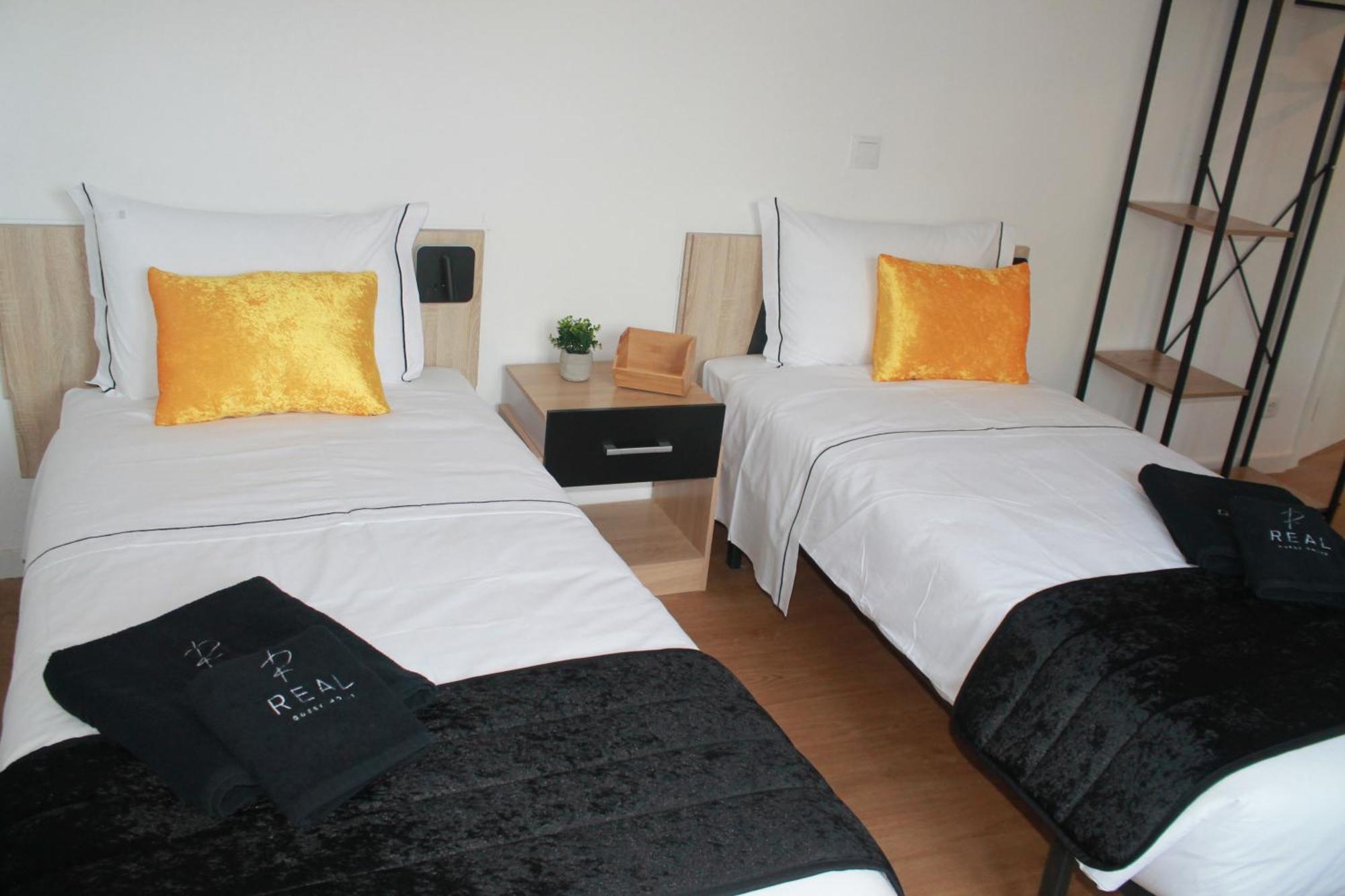 Real Guest House Costa da Caparica Exterior photo